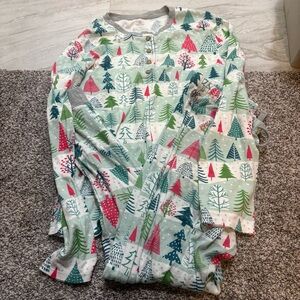 Honest Women’s Multicolor Tree Print Christmas Pajama set size XL
